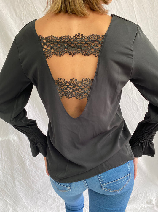 Top blouse dos nu dentelle